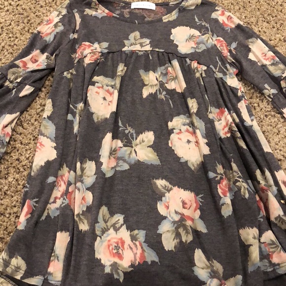 Floral Bell Sleeve top - Picture 1 of 2